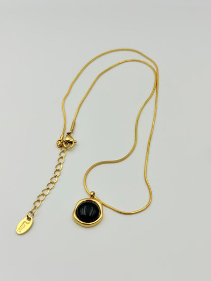 Onyx Oval Pendant Necklace